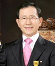 홍길동 교장 이미지